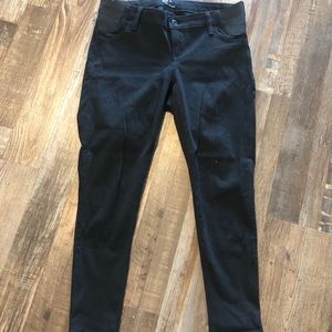 EUC Gap black maternity jeans - size 28 short